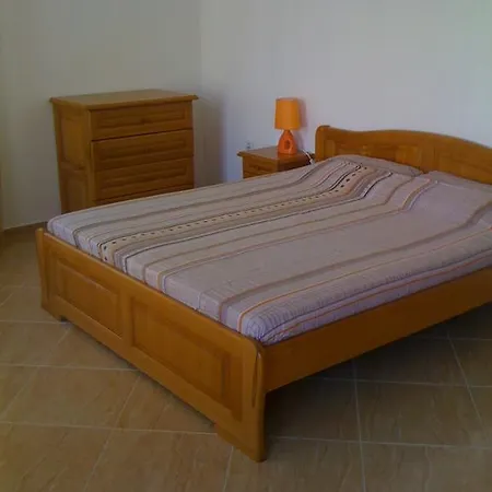 In Antonia شقة