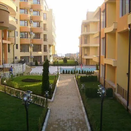 In Antonia * سفيتي فلاس